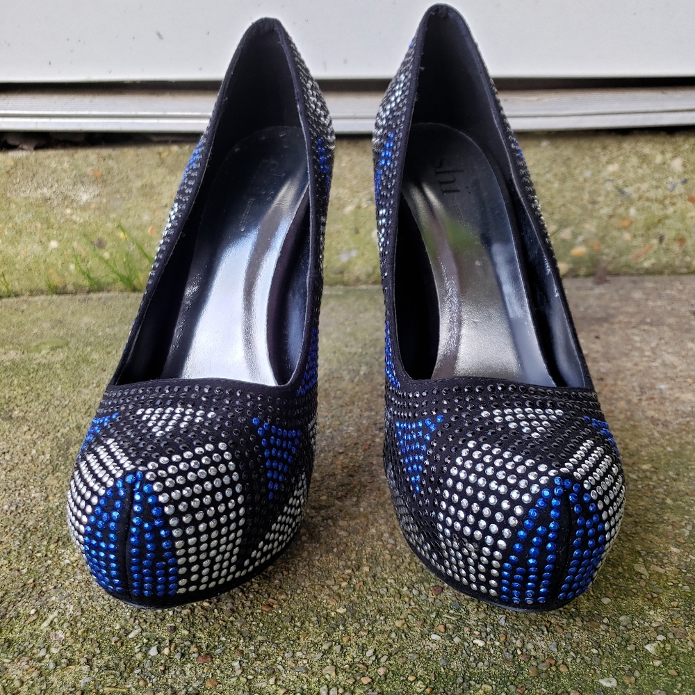 Heels - Picture 5 of 11